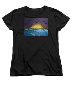 Sunrise At The Beach - Women's T-Shirt (Standard Fit)